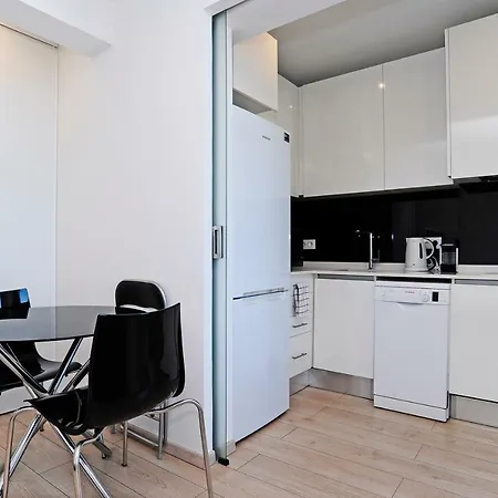 Sky Panoramic - Comfy - Checkinhome Apartament Віавіа